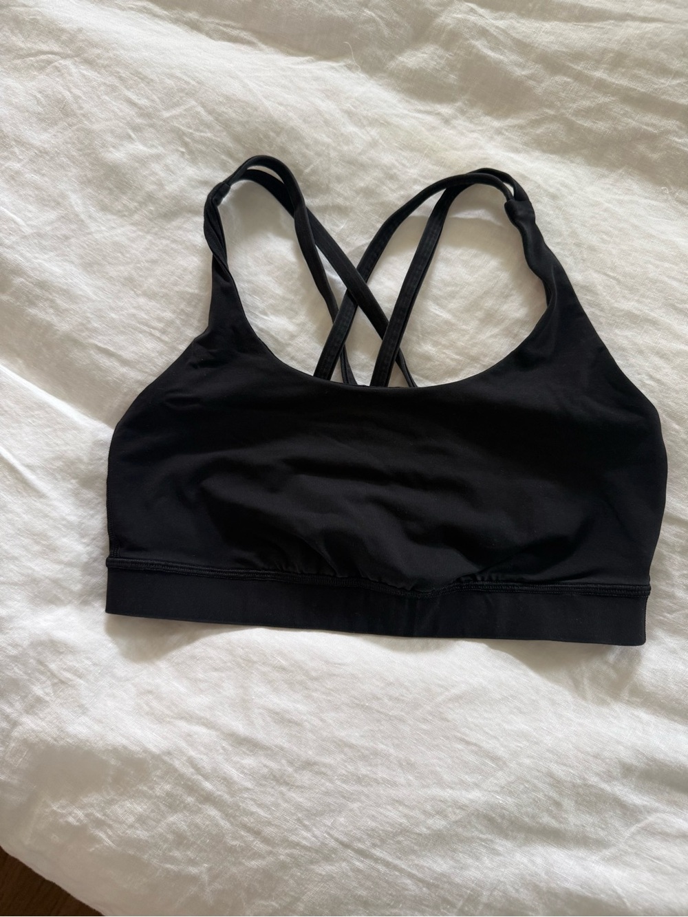 Lululemon black energy bra size 6